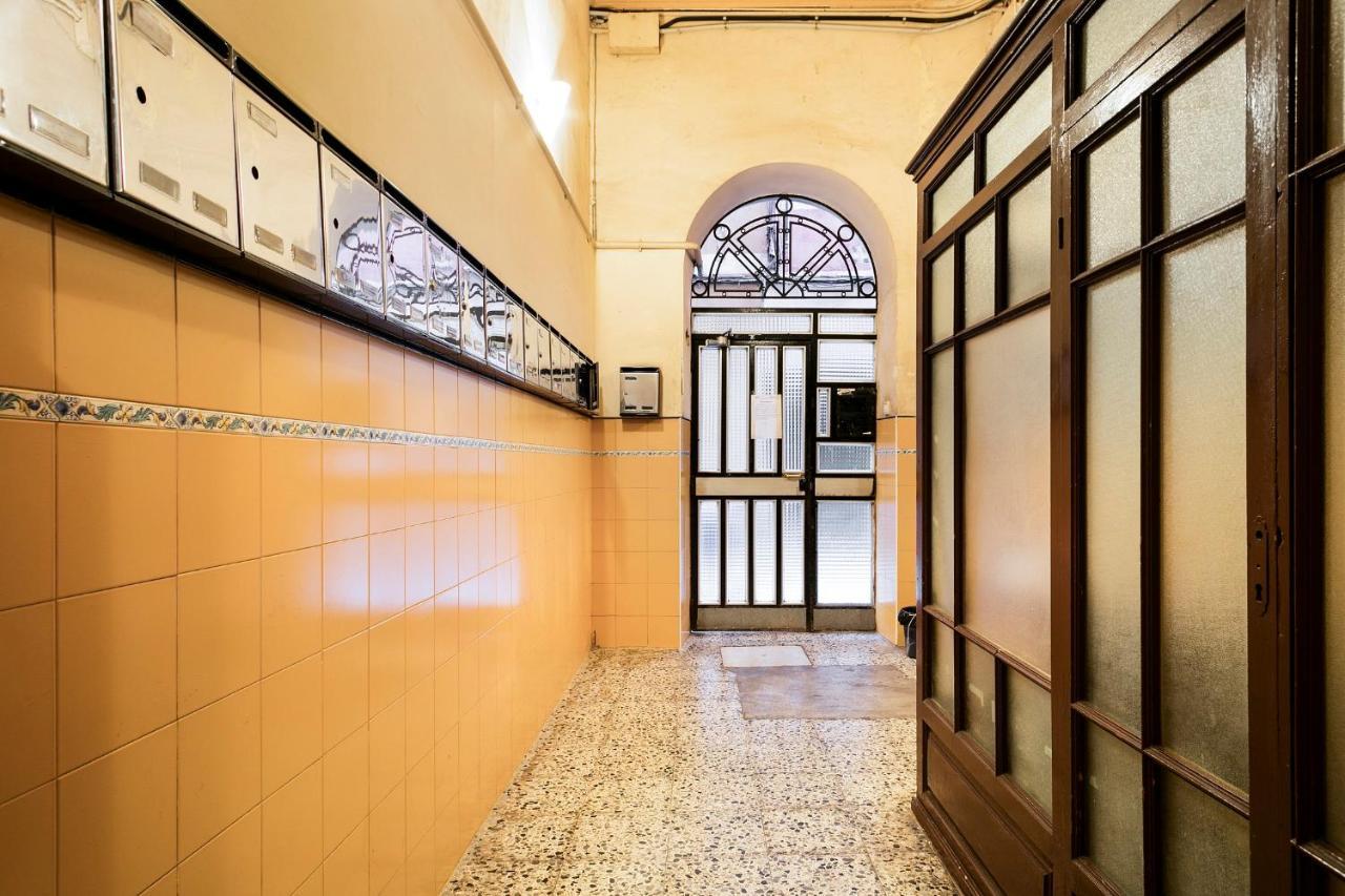 Stay U-Nique Apartments Carretes バルセロナ エクステリア 写真