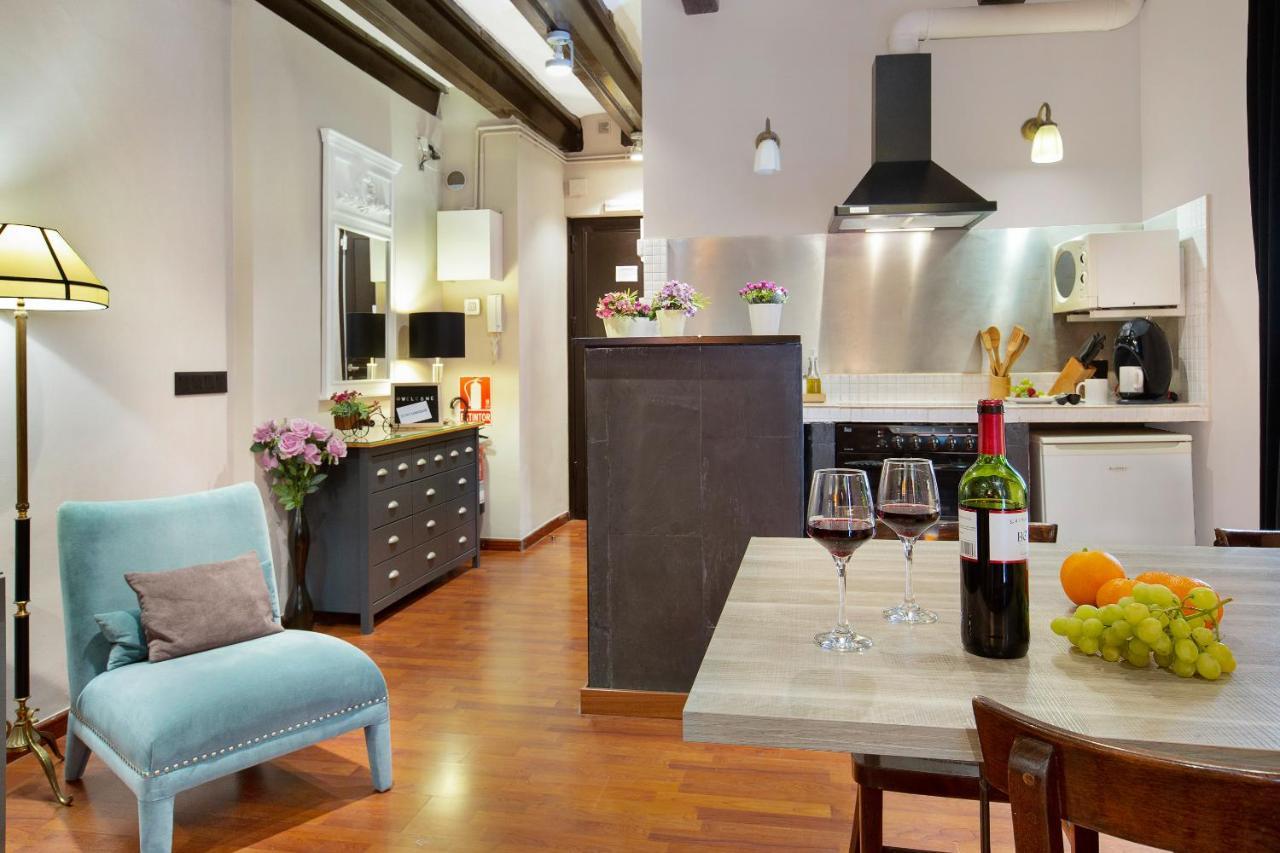 Stay U-Nique Apartments Carretes バルセロナ エクステリア 写真