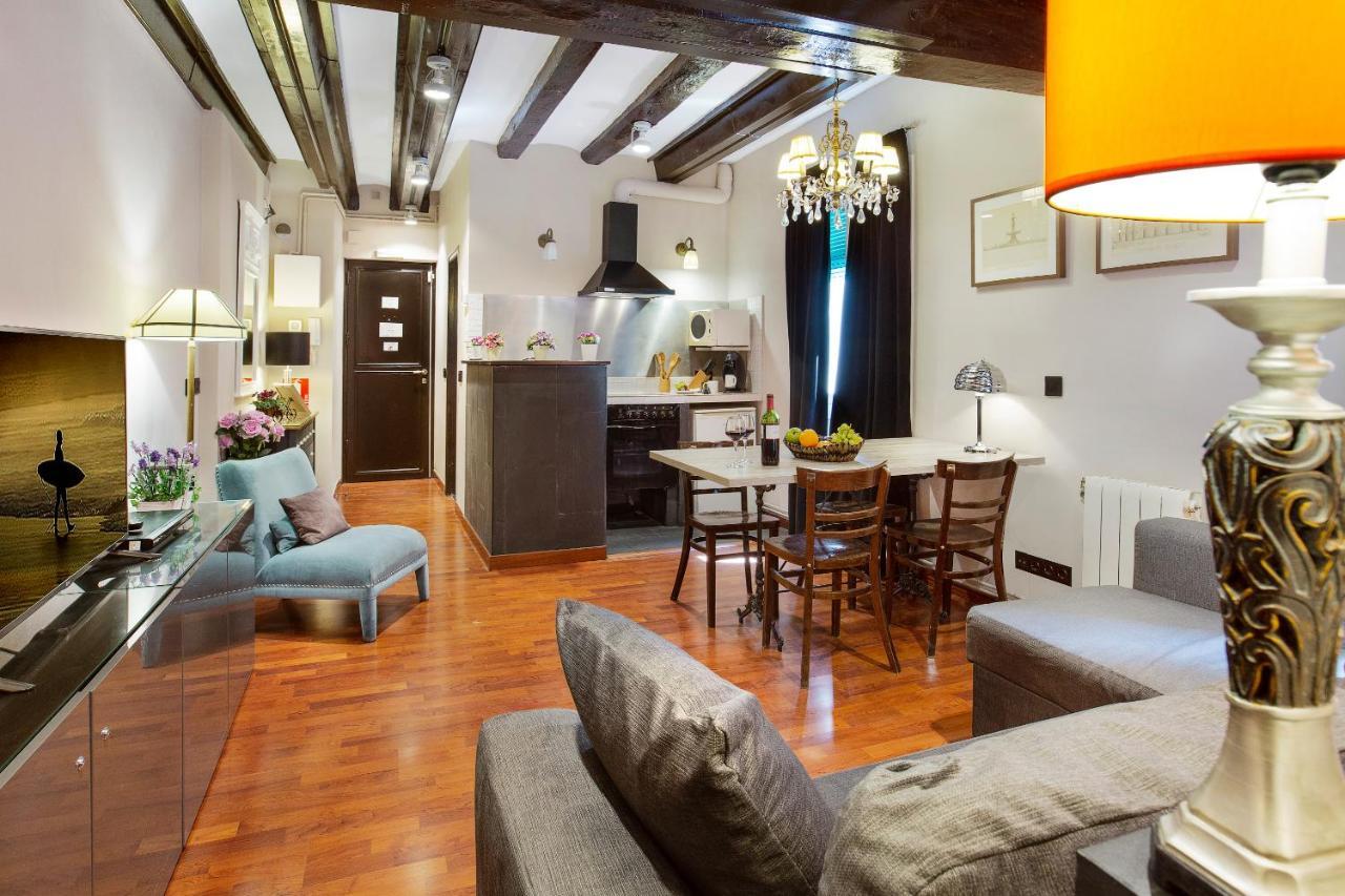 Stay U-Nique Apartments Carretes バルセロナ エクステリア 写真