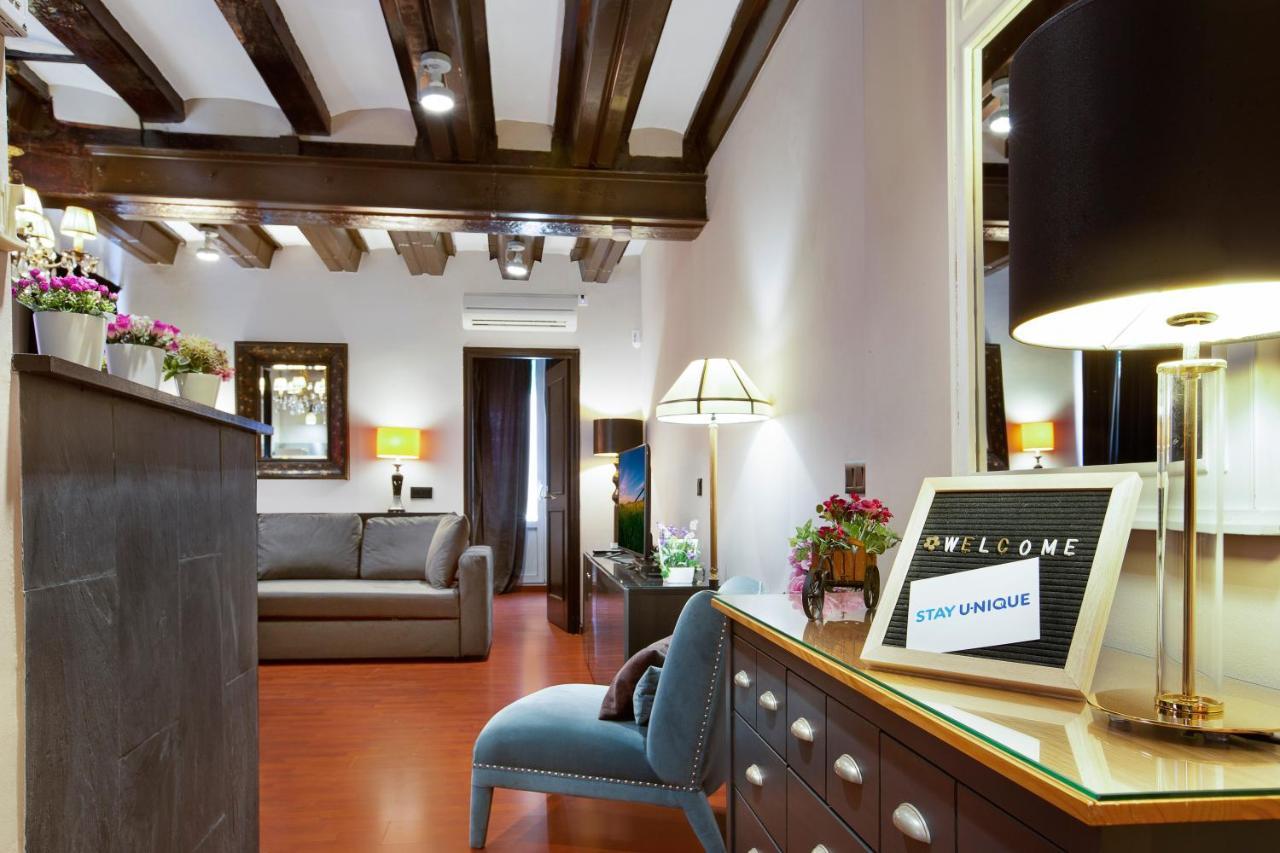 Stay U-Nique Apartments Carretes バルセロナ エクステリア 写真